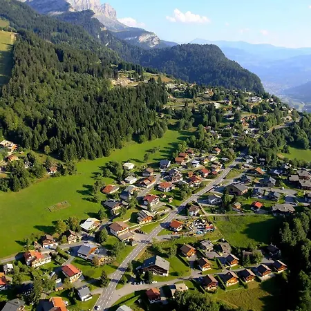 Duplex Rénové, 4/5 Pers, Garage, Proche Centre, Pistes Et Commerces. - Fr-1-572-60 *